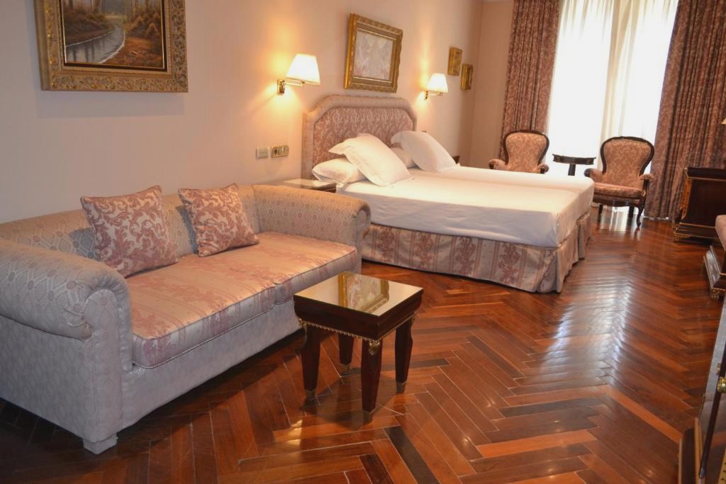 Hotel Alameda Palace