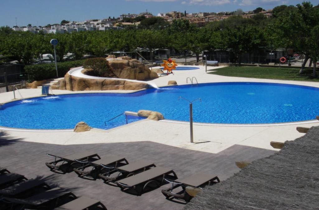 Nature and beach in Altafulla staying in bungalows