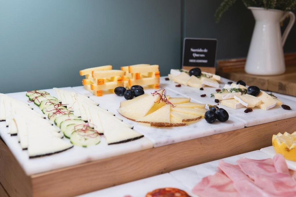 ¡Especial Barcelona en Hotel de 3 o 4 estrellas! - Tres Torres Atiram Hotel
