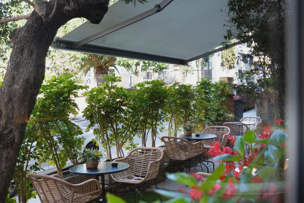 ¡Especial Barcelona en Hotel de 3 o 4 estrellas! - Tres Torres Atiram Hotel