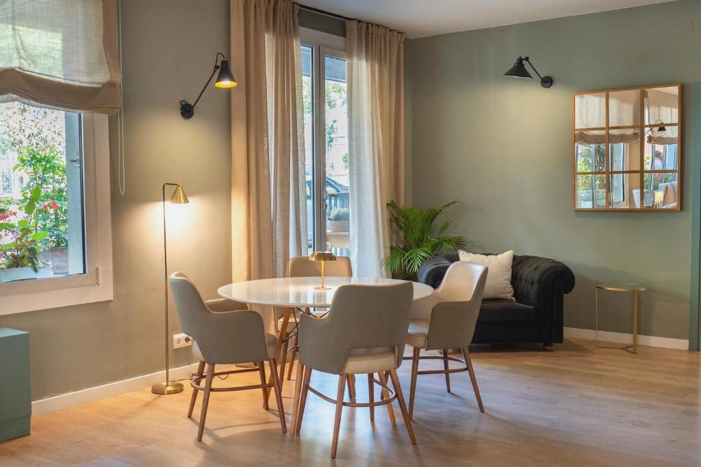 ¡Especial Barcelona en Hotel de 3 o 4 estrellas! - Tres Torres Atiram Hotel