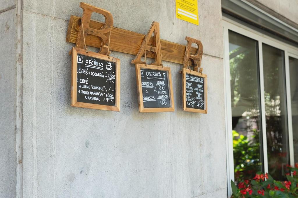 ¡Especial Barcelona en Hotel de 3 o 4 estrellas! - Tres Torres Atiram Hotel