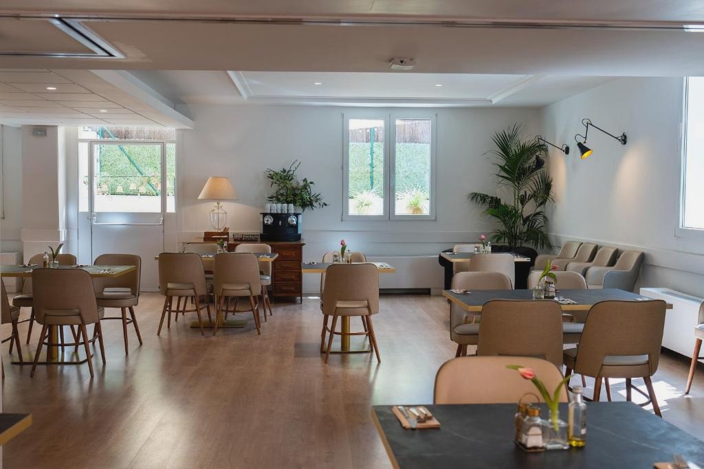 ¡Especial Barcelona en Hotel de 3 o 4 estrellas! - Tres Torres Atiram Hotel