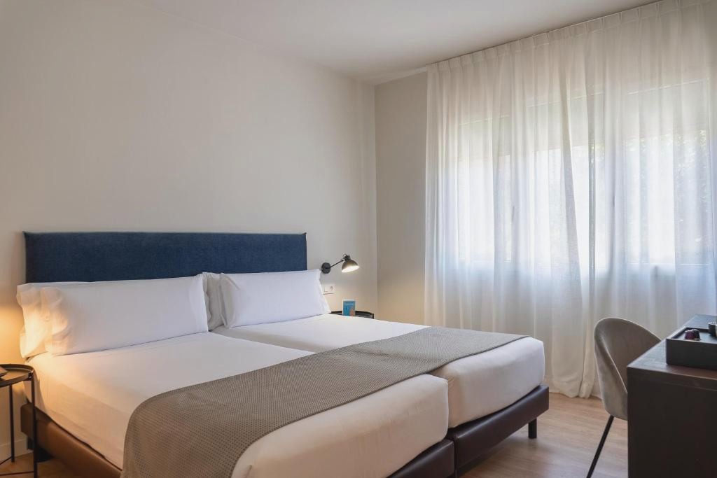 ¡Especial Barcelona en Hotel de 3 o 4 estrellas!