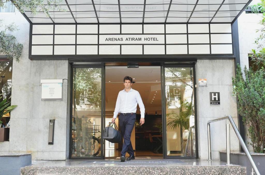 ¡Hotel 4* céntrico en Barcelona con Desayuno!