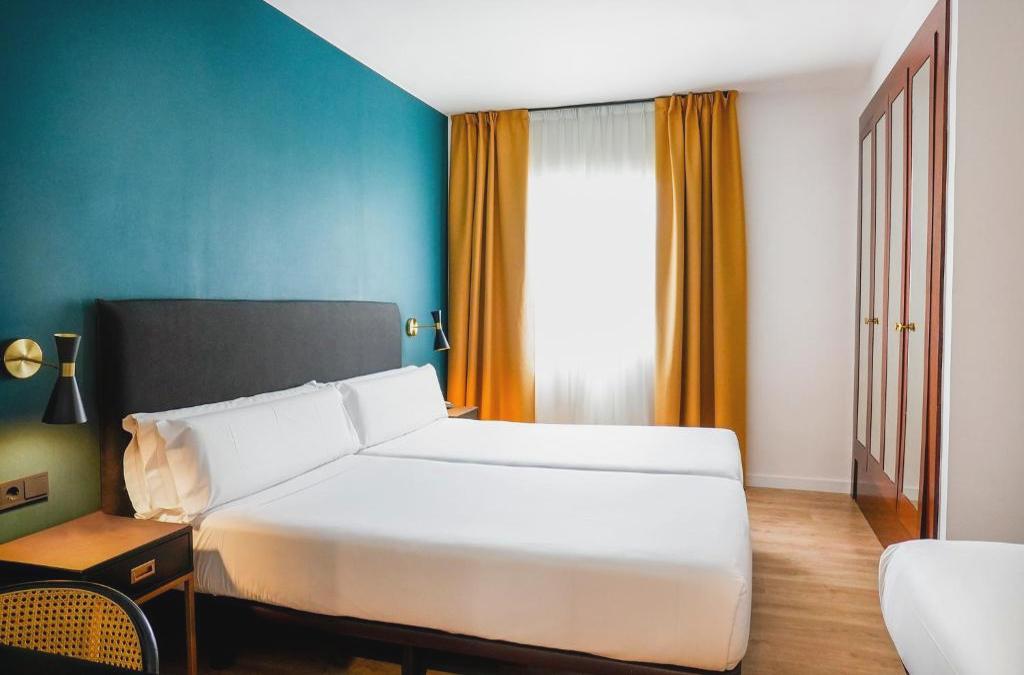 ¡Hotel 4* céntrico en Barcelona con Desayuno! - Atiram Arenas