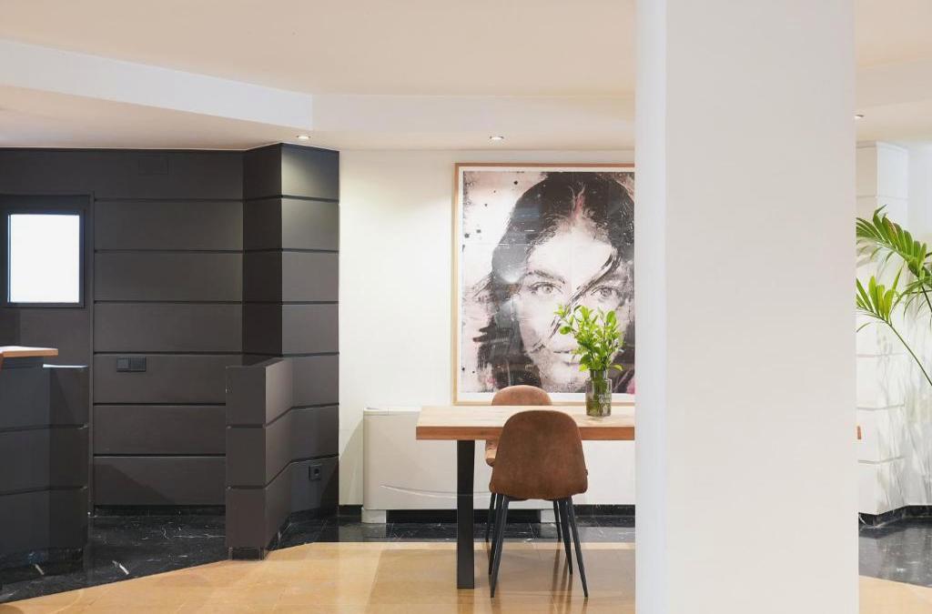 ¡Hotel 4* céntrico en Barcelona con Desayuno! - Atiram Arenas