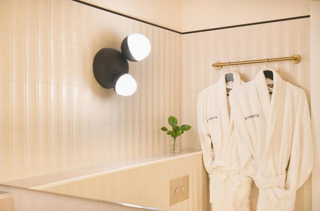 ¡Hotel 4* céntrico en Barcelona con Desayuno! - Atiram Arenas