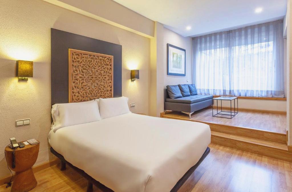 Explore the best of Barcelona