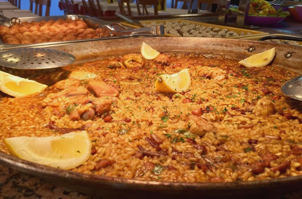 ¡ÚLTIMA HORA! Blanes a 200 metros de la playa en Media Pensión - Hotel Stella Maris