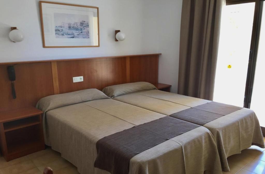 ¡ÚLTIMA HORA! Blanes a 200 metros de la playa en Media Pensión - Hotel Stella Maris
