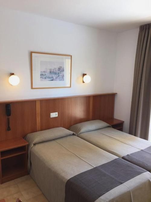 ¡ÚLTIMA HORA! Blanes a 200 metros de la playa en Media Pensión - Hotel Stella Maris