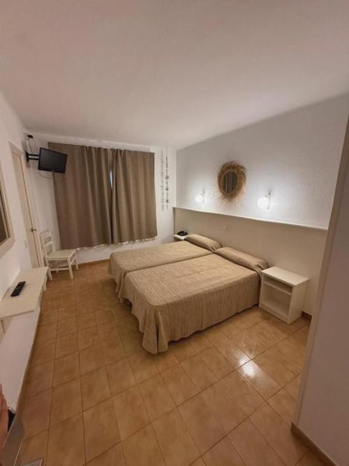 ¡ÚLTIMA HORA! Blanes a 200 metros de la playa en Media Pensión - Hotel Stella Maris
