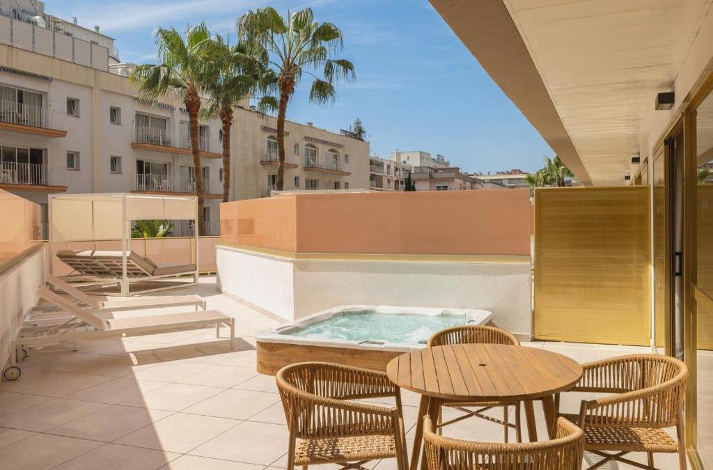 Hotel Adults Only 4* Superior en la costa del Maresme - Hotel Htop Amaika (Adults Only)