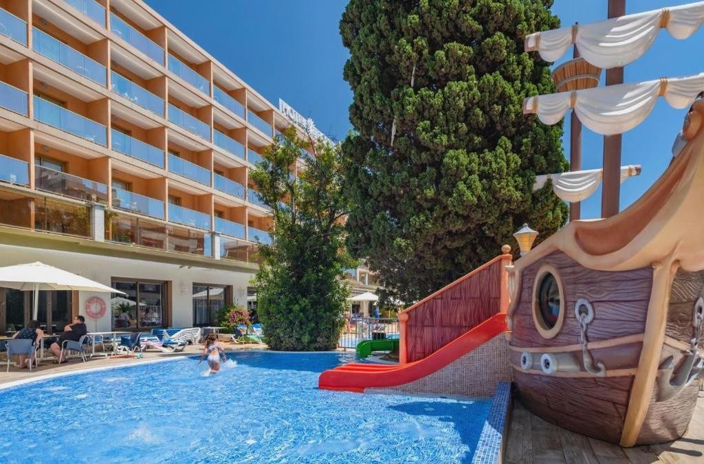 A un paso del mar en Calella: déjate llevar por el Maresme - Hotel Bon Repòs