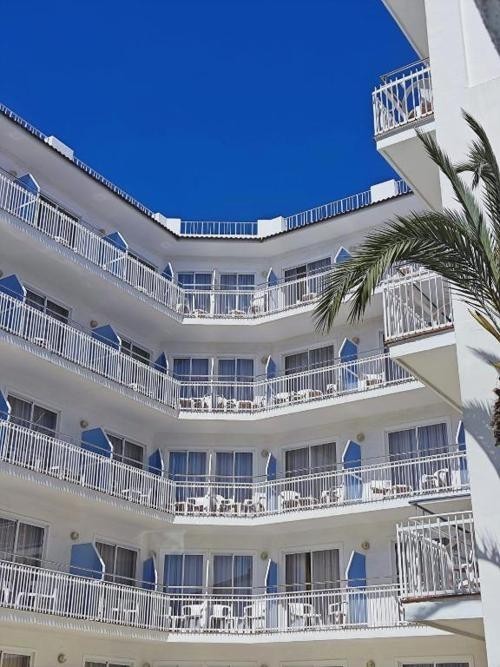 ¡Aún quedan días de playa! Disfruta en Calella