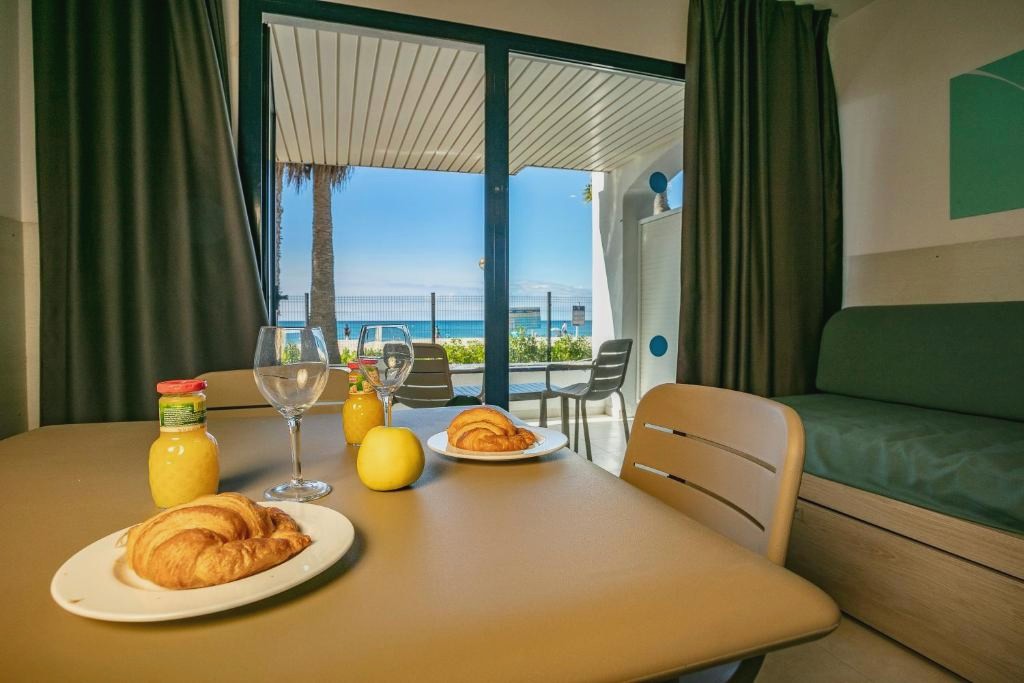 Pins Platja Apartments
