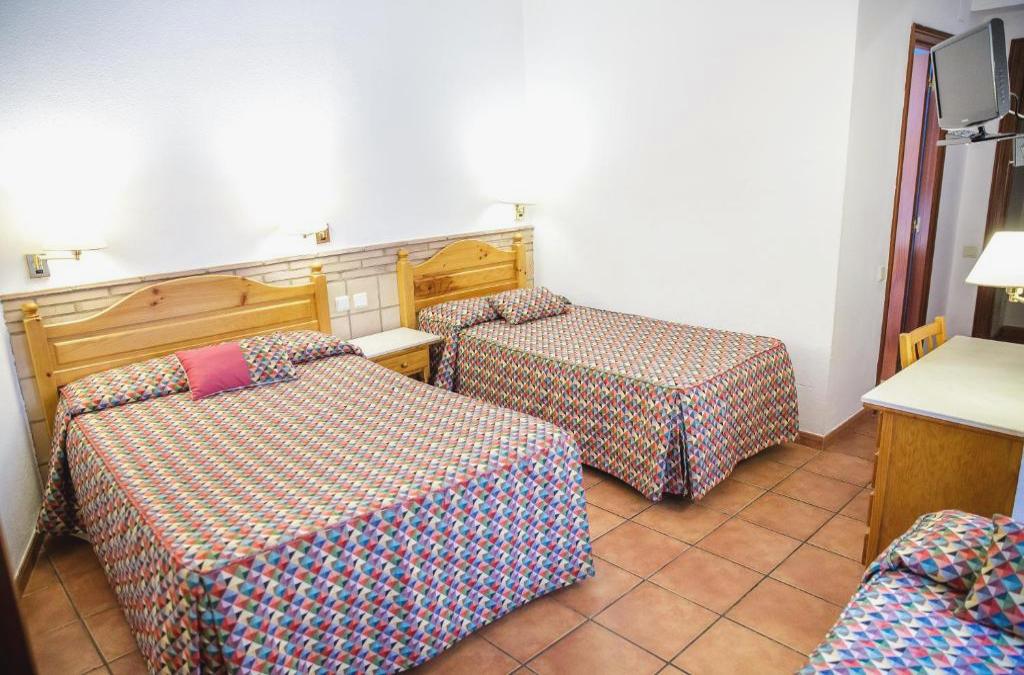 A un paso del mar en Cambrils: desconecta frente al Mediterráneo - Hotel Can Solé