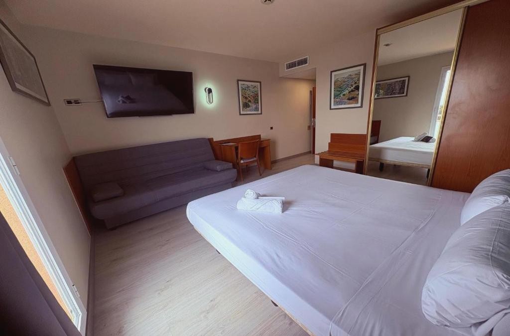 Alójate en Cambrils y descubre la Costa Dorada - Cambrils Paradise