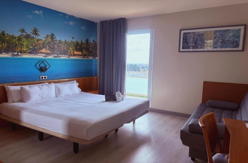 Alójate en Cambrils y descubre la Costa Dorada - Cambrils Paradise