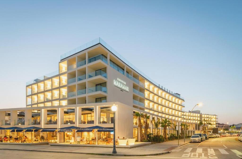 Estrena resort de lujo 4* superior en Comarruga a primera linea de playa