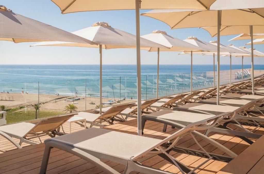 Estrena resort de lujo 4* superior en Comarruga a primera linea de playa - Estival Maramar