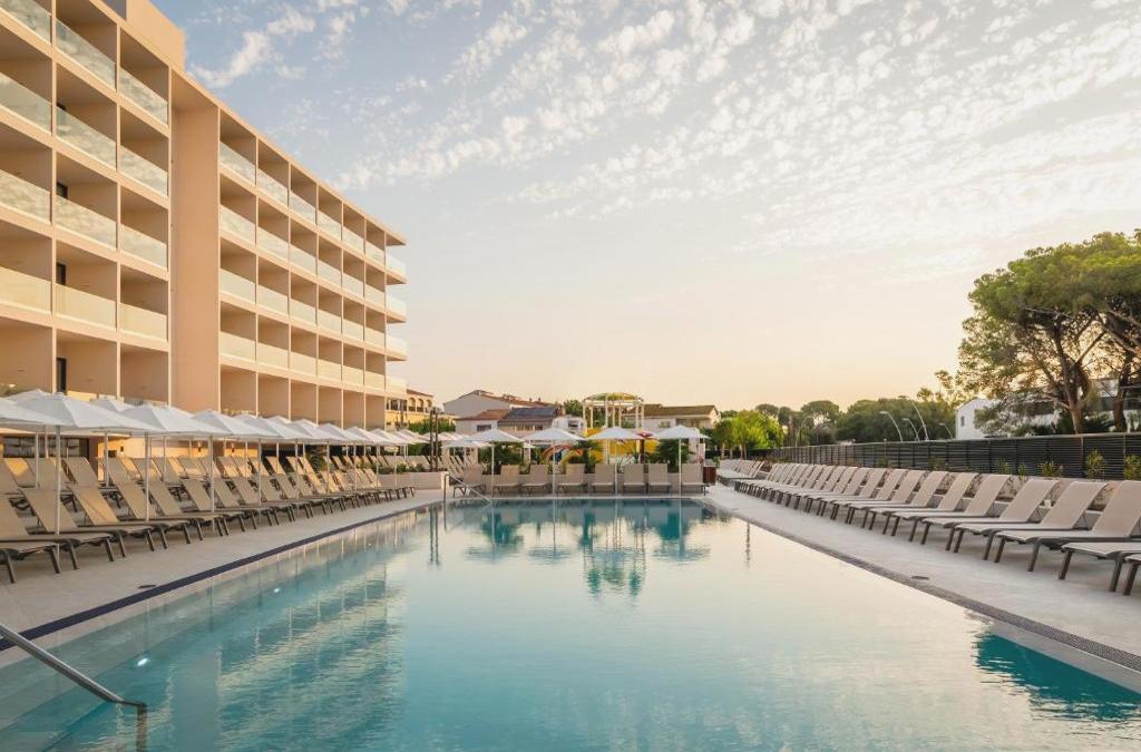Estrena resort de lujo 4* superior en Comarruga a primera linea de playa - Estival Maramar