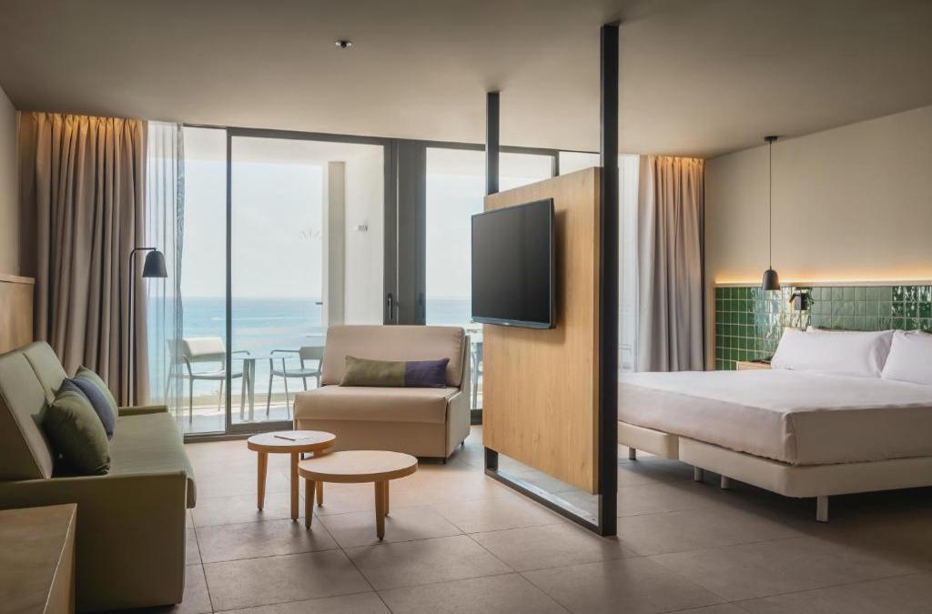 Estrena resort de lujo 4* superior en Comarruga a primera linea de playa - Estival Maramar