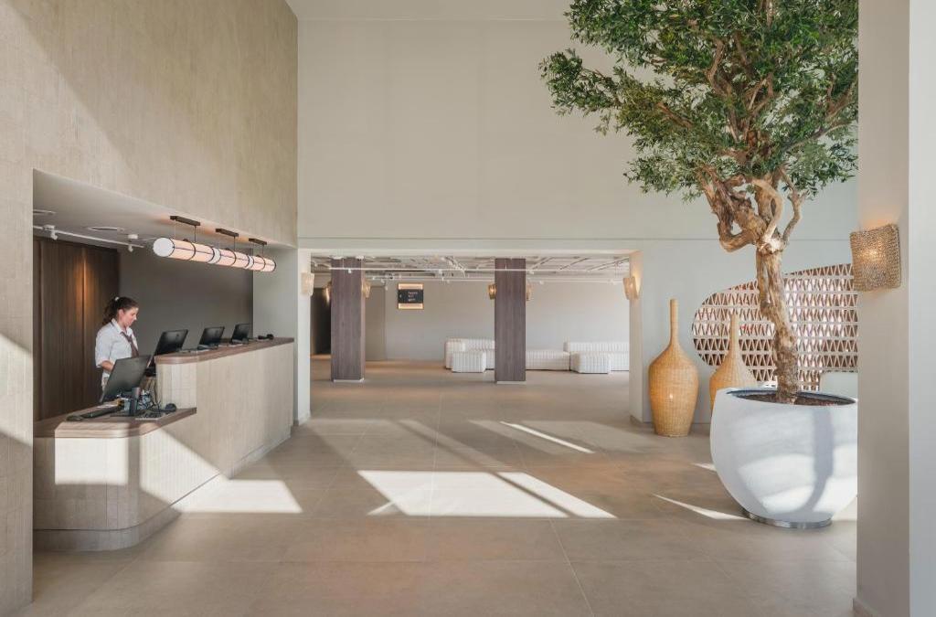 Estrena resort de lujo 4* superior en Comarruga a primera linea de playa