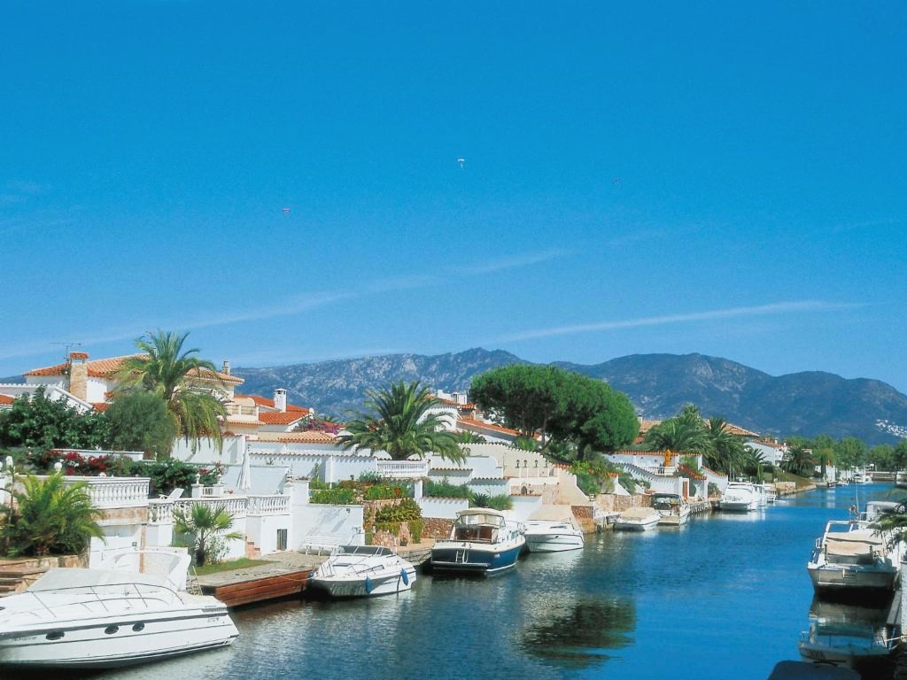 Empuriabrava: la pequeña Venecia de Cataluña - Apartment Gran Reserva-12 by Interhome
