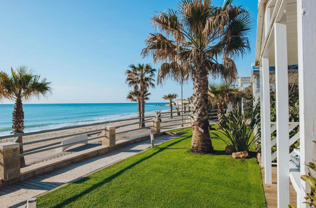 ¡ÚLTIMA HORA! Resort en primera línea de playa cerca de l'Hospitalet de l'Infant (Costa Dorada)