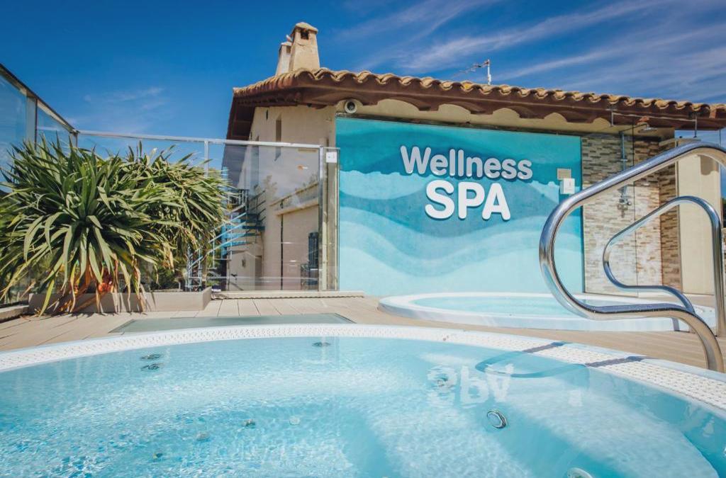 ¡ÚLTIMA HORA! Resort en primera línea de playa cerca de l'Hospitalet de l'Infant (Costa Dorada) - Alannia Costa Dorada