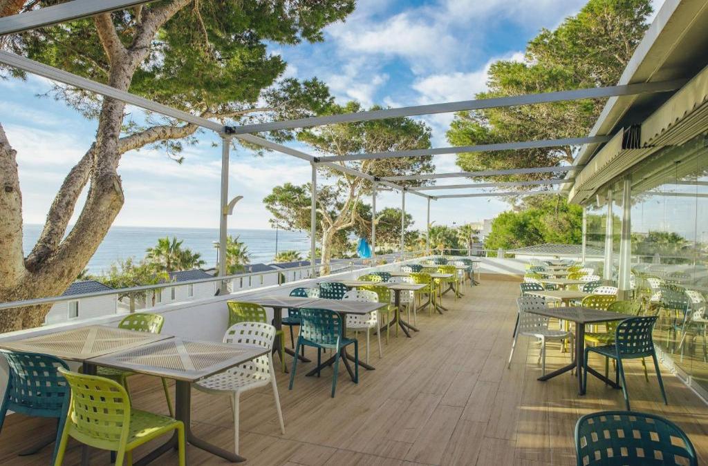¡ÚLTIMA HORA! Resort en primera línea de playa cerca de l'Hospitalet de l'Infant (Costa Dorada) - Alannia Costa Dorada