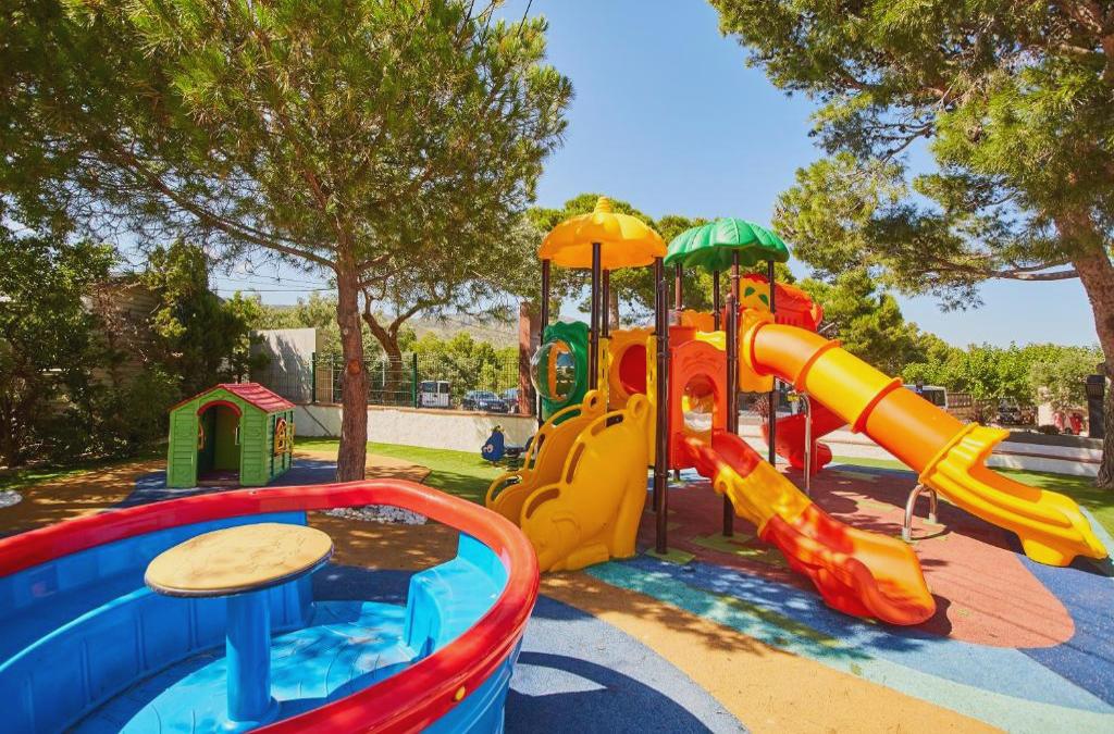 ¡ÚLTIMA HORA! Resort en primera línea de playa cerca de l'Hospitalet de l'Infant (Costa Dorada) - Alannia Costa Dorada