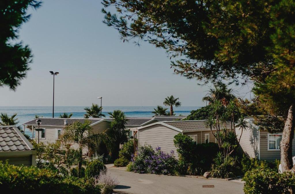 ¡ÚLTIMA HORA! Resort en primera línea de playa cerca de l'Hospitalet de l'Infant (Costa Dorada) - Alannia Costa Dorada