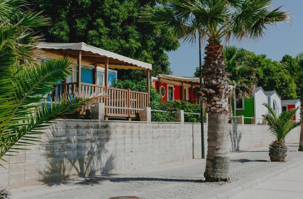 ¡ÚLTIMA HORA! Resort en primera línea de playa cerca de l'Hospitalet de l'Infant (Costa Dorada) - Alannia Costa Dorada