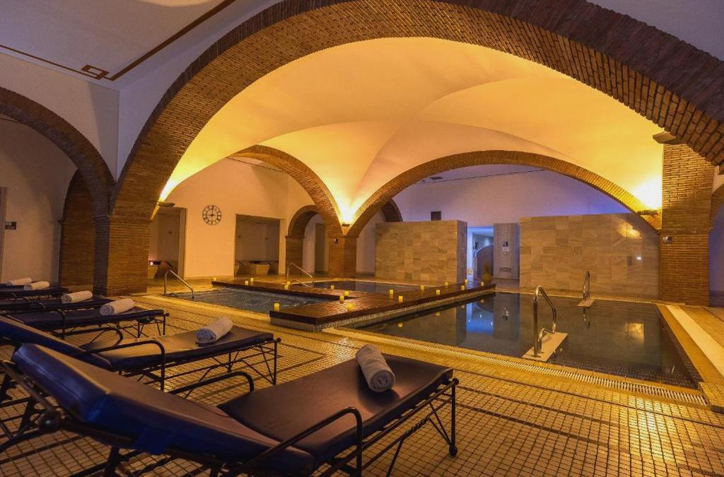 Relax termal a 30 minutos de Barcelona en hotel 4*
