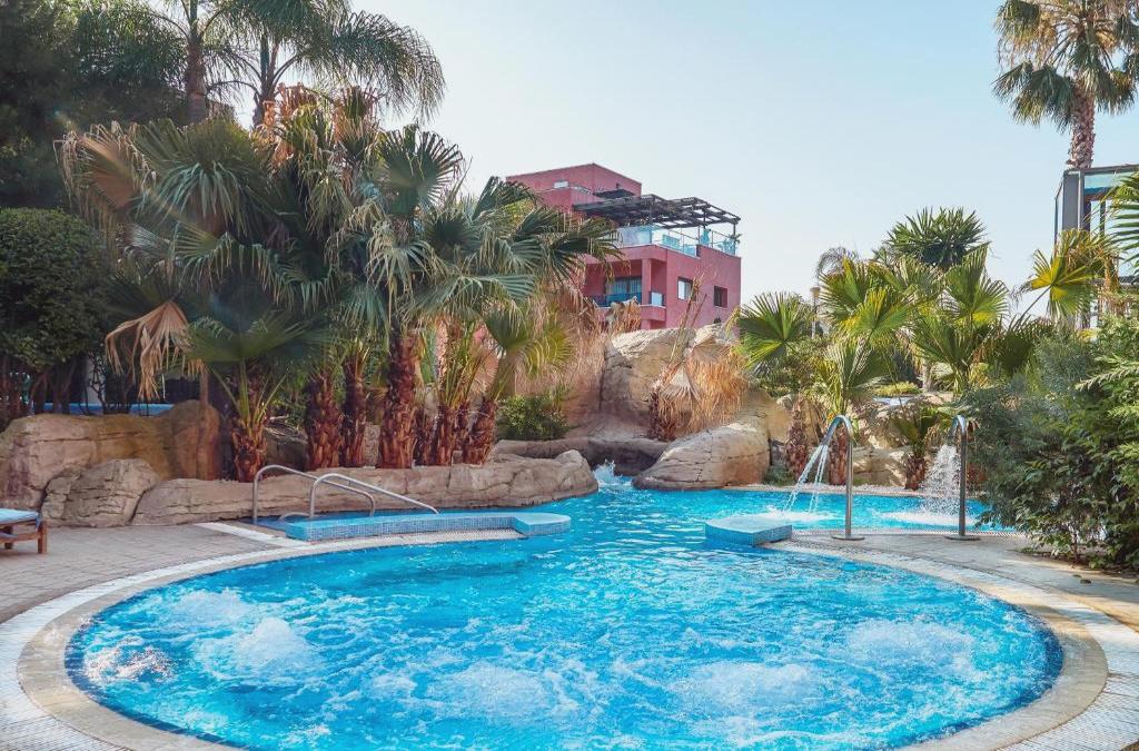 Relax termal a 30 minutos de Barcelona en hotel 4* - Hotel Blancafort Spa Termal