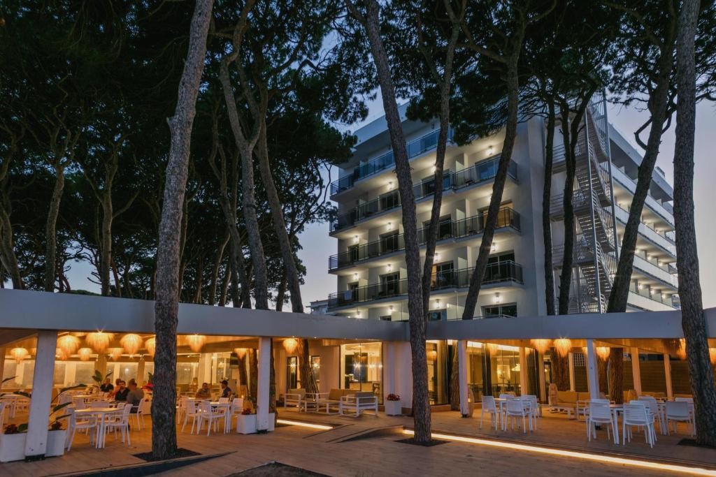 1ª línea de playa en Hotel 4* en la Pineda - Hotel Best Terramarina