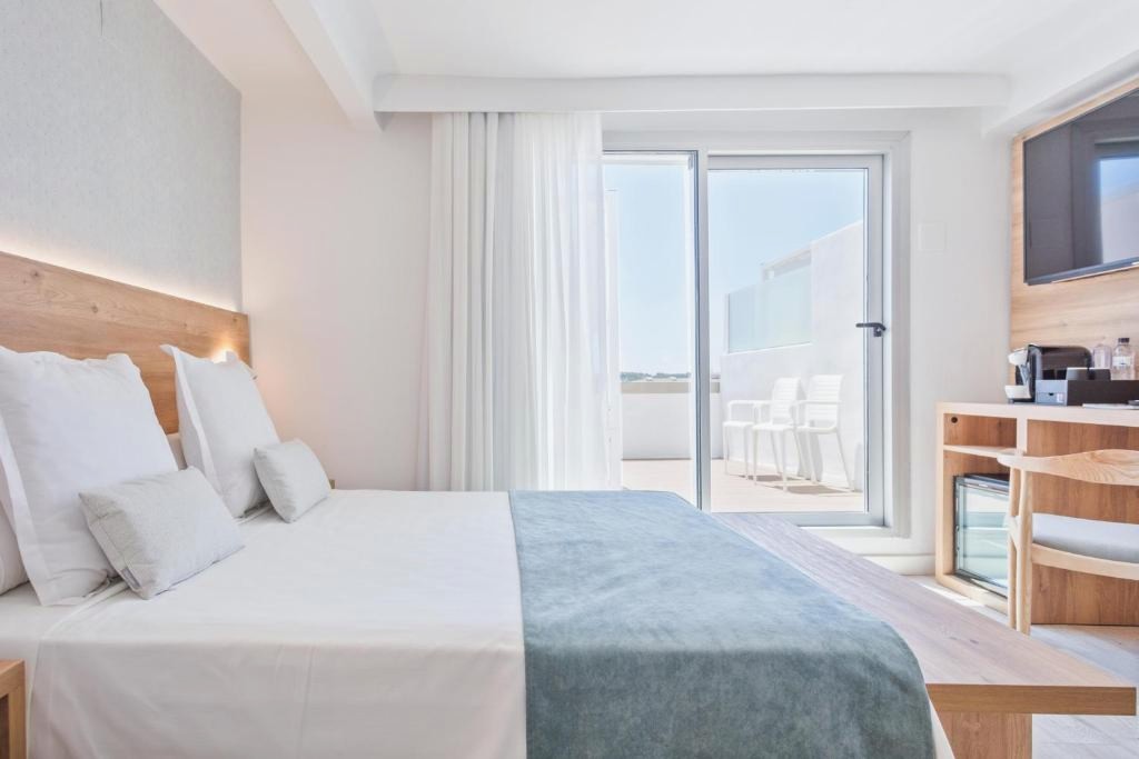 1ª línea de playa en Hotel 4* en la Pineda - Hotel Best Terramarina