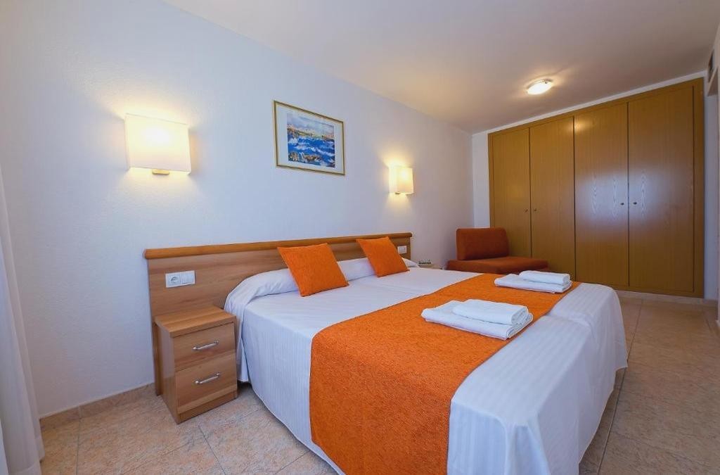 Rentalmar Pineda Suites