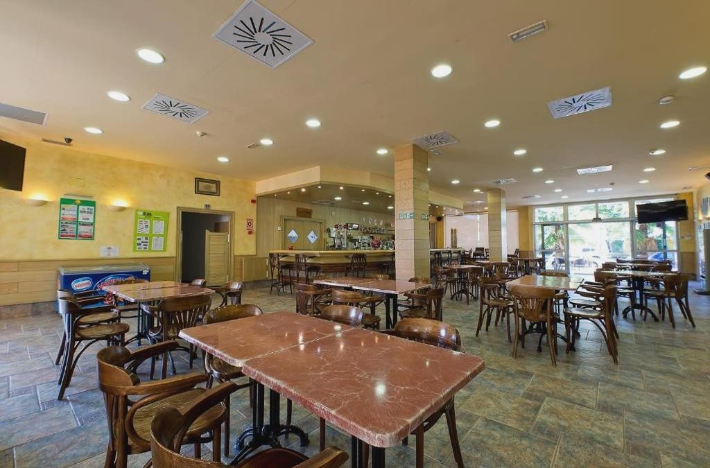 Rentalmar Pineda Suites