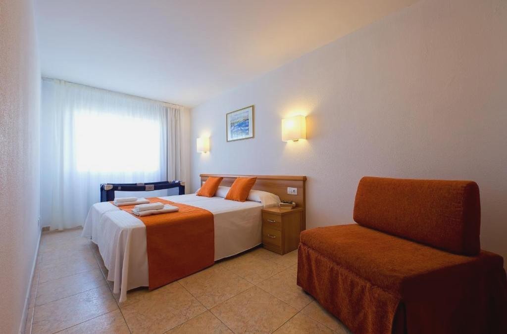 Rentalmar Pineda Suites