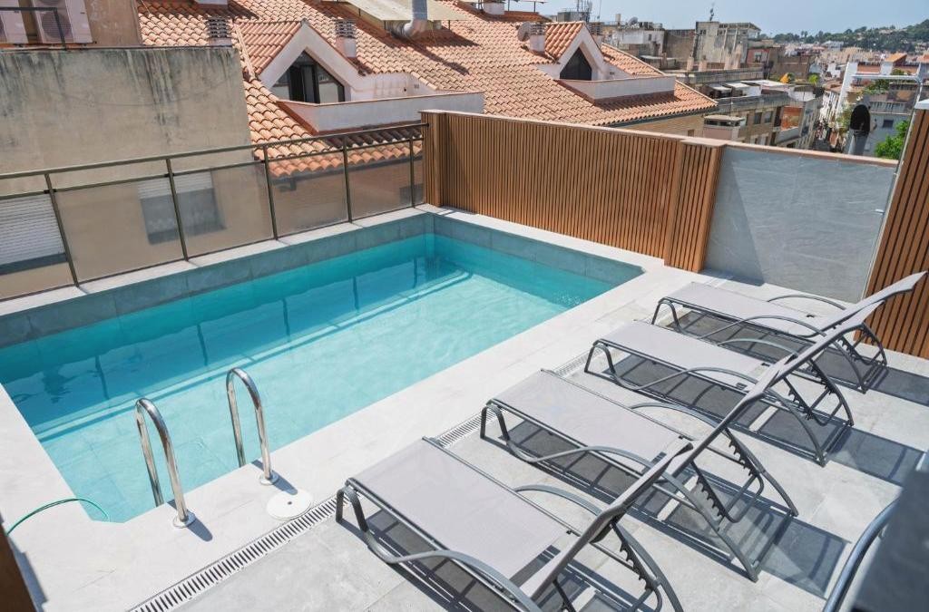 Stay in Lloret de Mar, Costa Brava with a 4* hotel by the sea