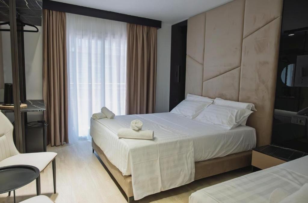 Descubre el lado más chic de Lloret: suites con estilo - Hotel Mefolinkel Suits