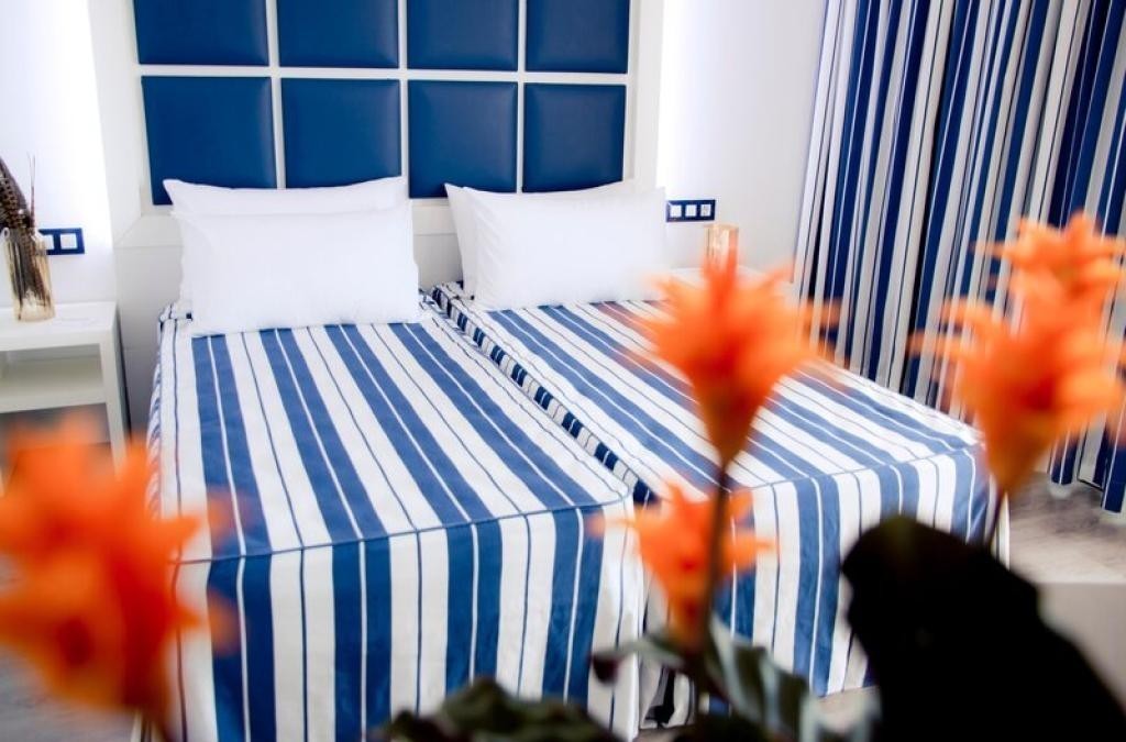 ¡El destino que nunca falla! Lloret de Mar en hotel 4*