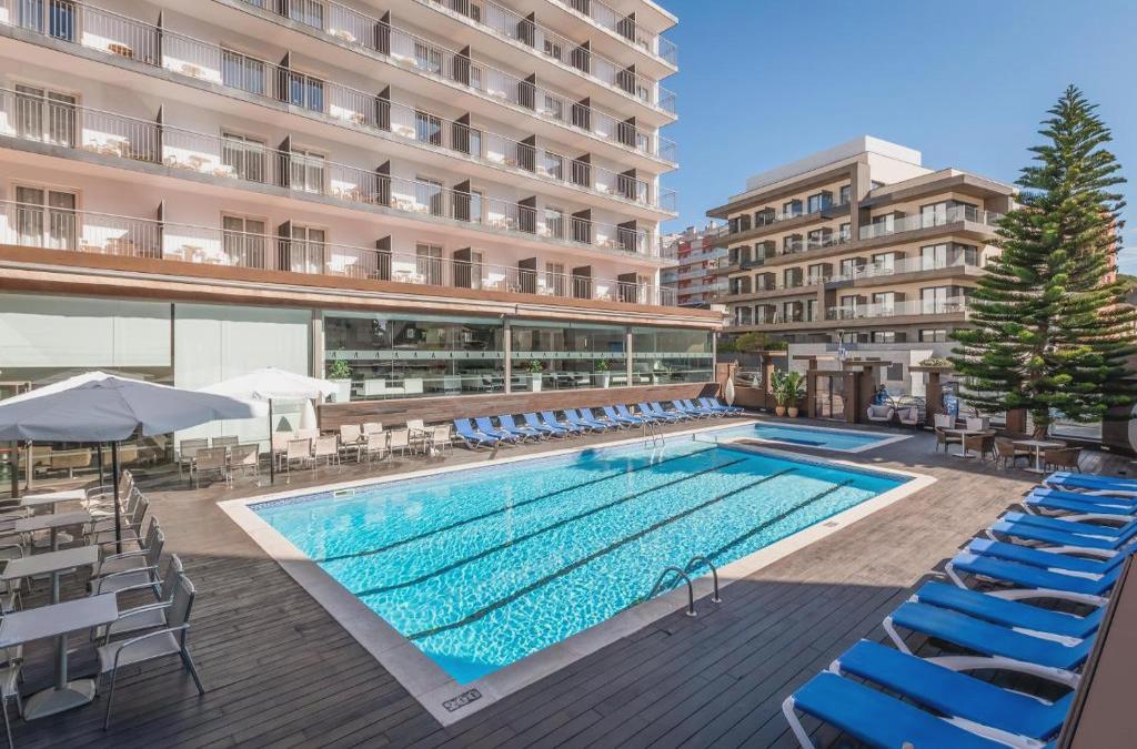 Relax at this Adult-Recommended Hotel
