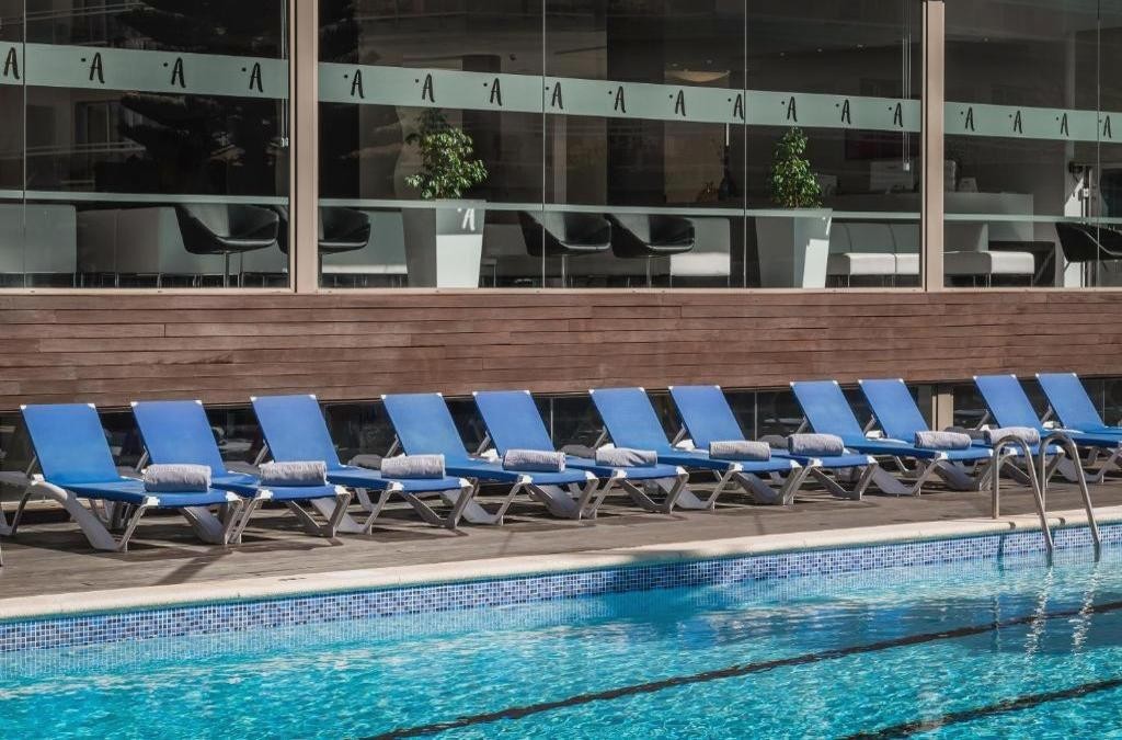 ¡Adults Recommended! Verano en Lloret de Mar con hotel 4* - The Place Mariner by ALEGRIA (Adults Only)