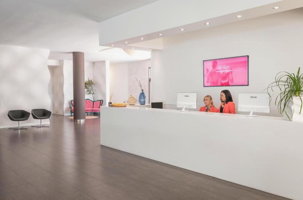 ¡Adults Recommended! Verano en Lloret de Mar con hotel 4* - The Place Mariner by ALEGRIA (Adults Only)