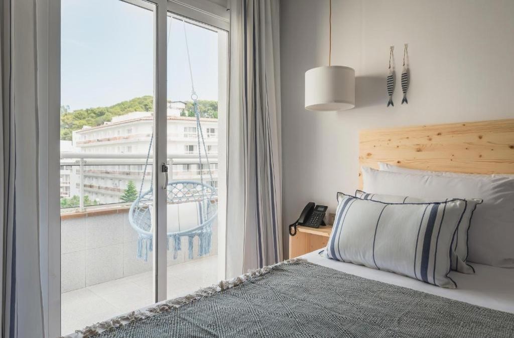 ¡Adults Recommended! Verano en Lloret de Mar con hotel 4* - The Place Mariner by ALEGRIA (Adults Only)
